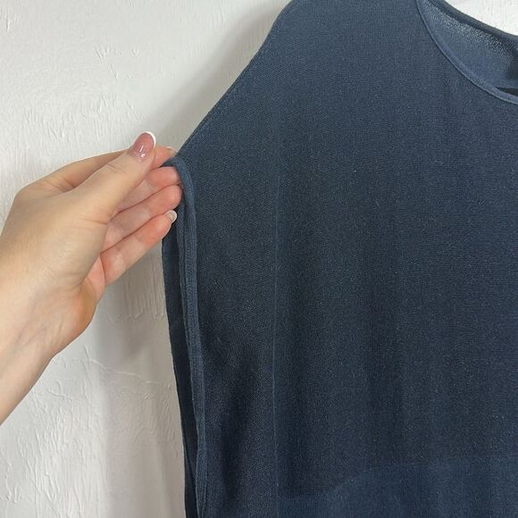 Armani Collezioni Dark Gray Mixed Media Cap Sleeve Tunic Top Size 16 - Picture 2 of 7